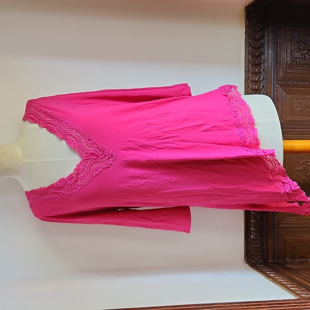 Asymmetrical Fushsia Neckline Laced Top Size L